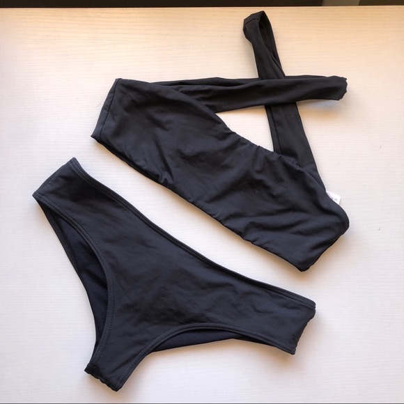 Billabong Other - Billabong swimsuit set